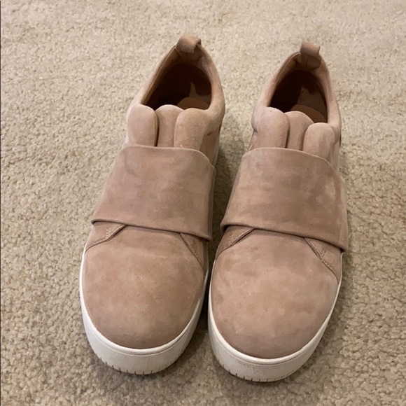 Tan shoes! - Picture 5 of 5